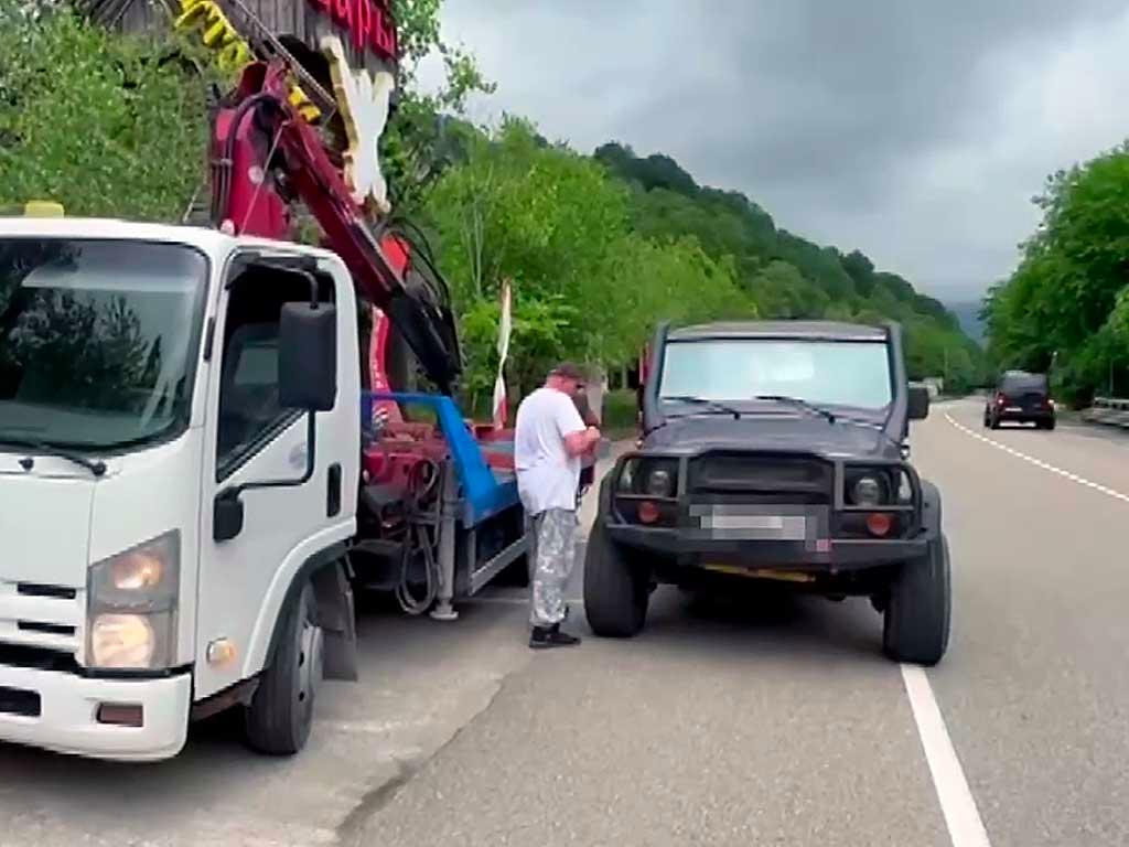 Джиппер в Адлере оказался нарушителем