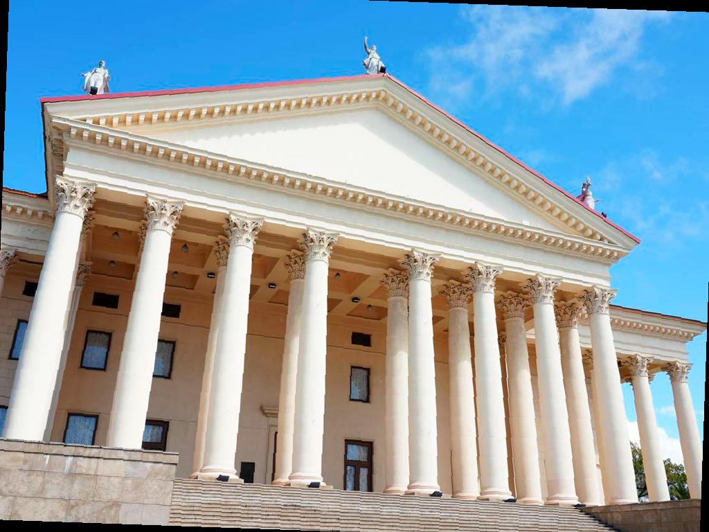 В Сочи будут гастролировать актеры Государственного русского театра драмы имени Фазиля Искандера