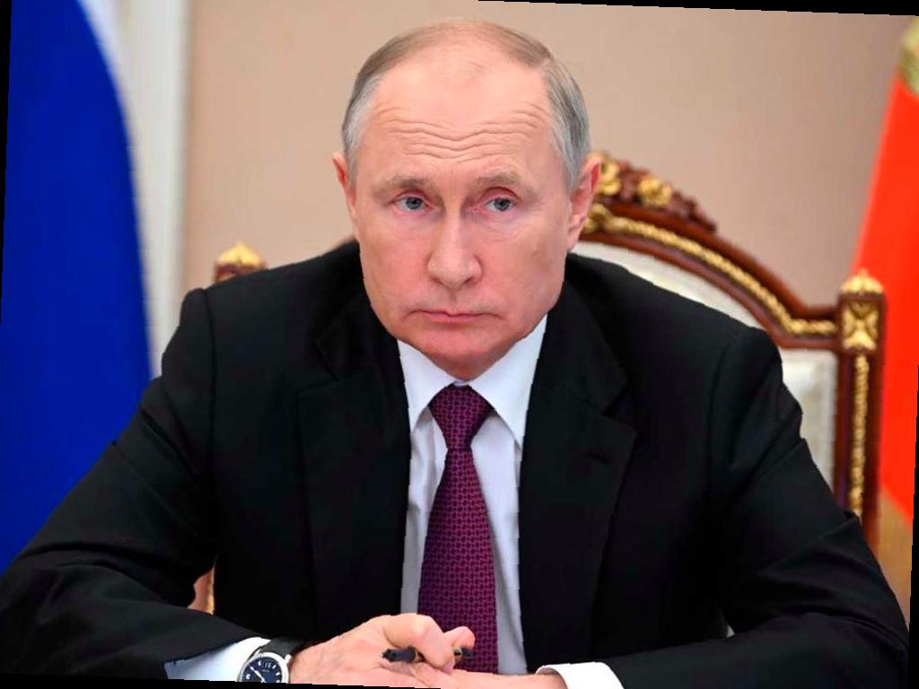 Путин утвердил новые законы о ЖКХ, пенсиях и новых регионах