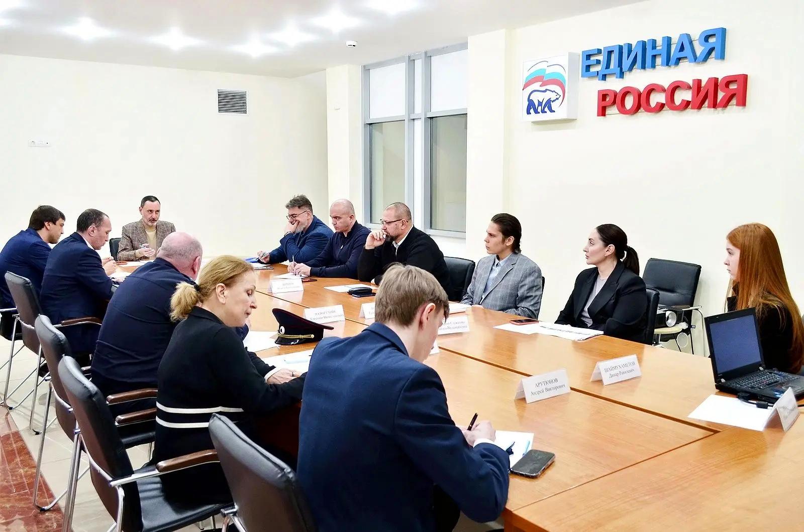 «Виктор Тепляков обсудил состояние путей возле курортов»