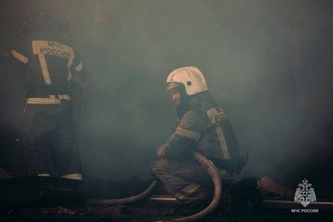 Атака беспилотников в Сочи повлекла за собой пожар на территории нефтебазы